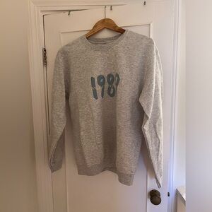 Taylor Swift Exclusive Spotify Listener Sweatshirt Gray 1989 Taylors Version